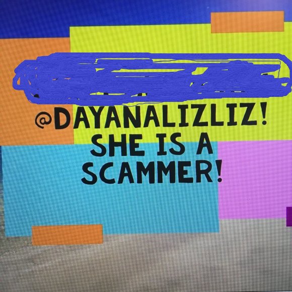 Meet your Posher, Danielle - Picture 2 of 2